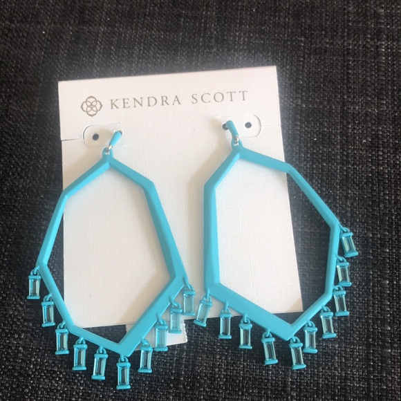 Kendra Scott Earrings. New with tag. Pierced earrings. - Picture 2 of 9